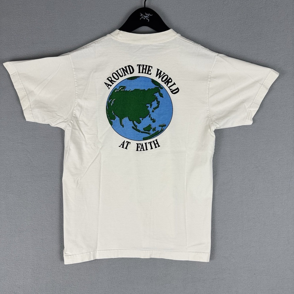 90s Earth Graphic T Shirt Vintage Christian Faith Religious White Men's Small